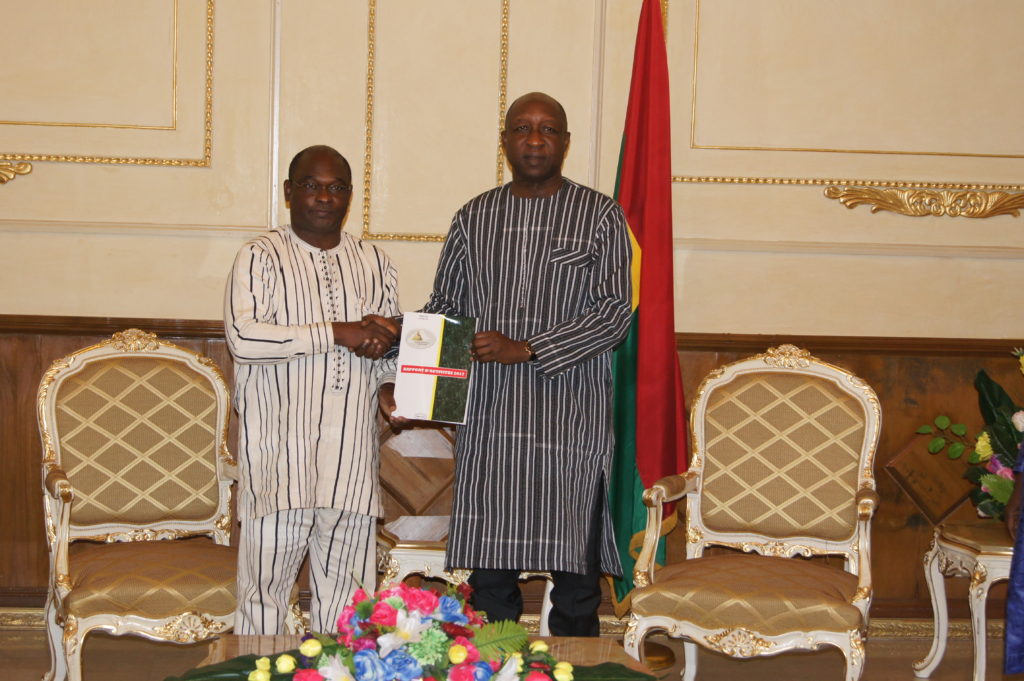 Remise officielle du Rapport d’activités 2017 au Premier Ministre